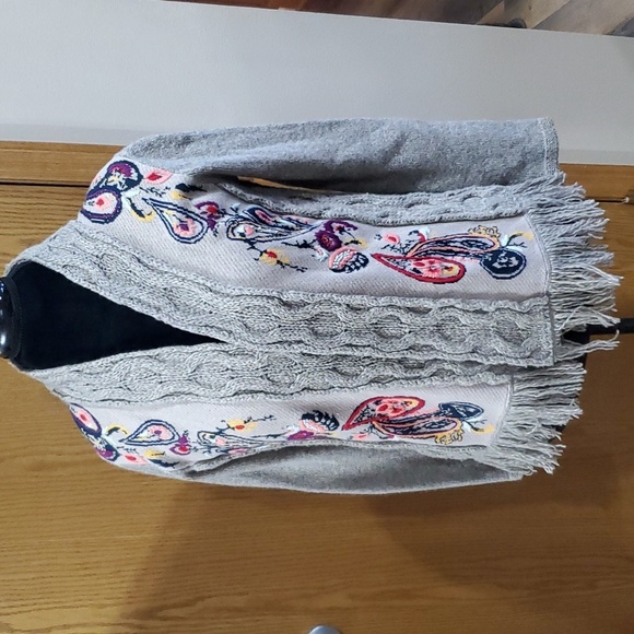 Sleeping on snow anthropologie grey floral fringed open front cardigan - Picture 1 of 9